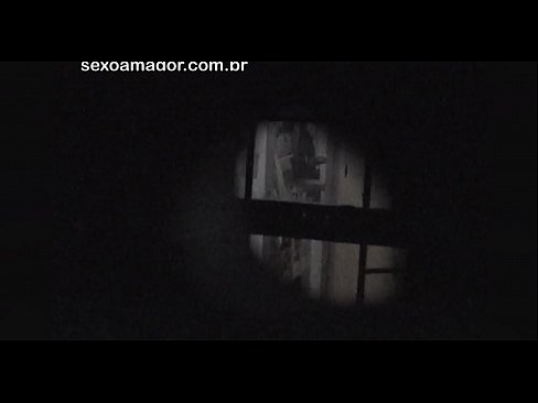 ❤️ Blondiin saab salaja videolevi naabruskonna voyeuri poolt peidetud õõnsate telliskivide taha peidetud ☑ Porno at et.tradewin.top ❌️❤